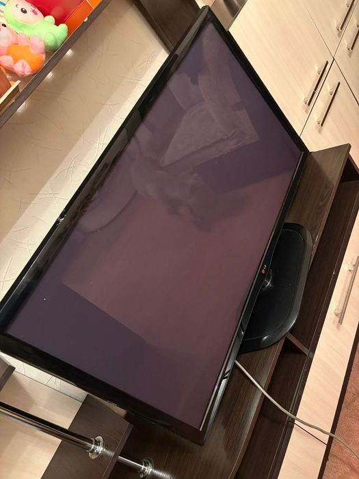 Телевизор модели LG