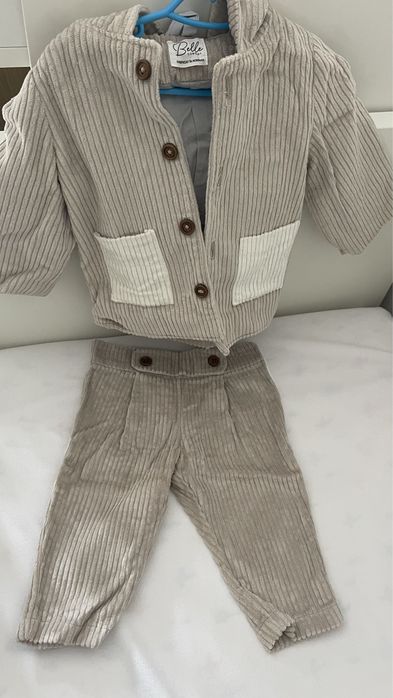 Jacheta si pantaloni botez din raiat beige , marimea 3-6 luni