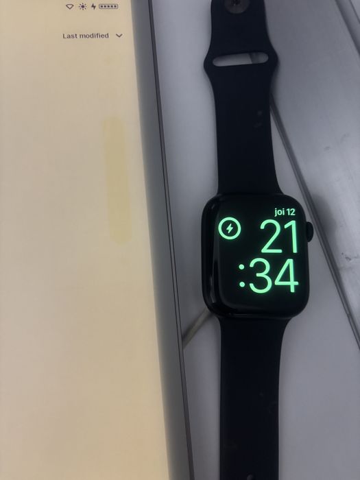 Apple watch seria 8