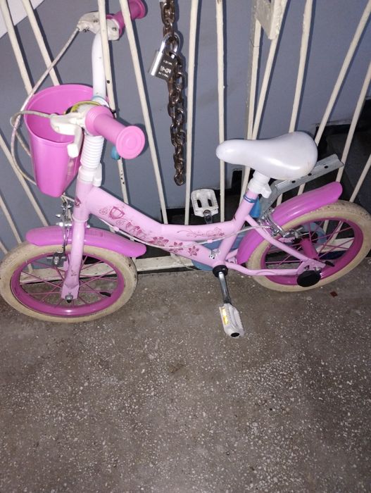 Bicicleta fetițe  vârstă 5-7 ani