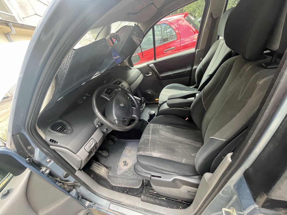 Renault Scenic 1,9 dci на части