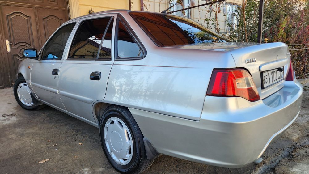 Нексия 2.  2010. Гибрит. 168000 юрган. Газ бензин. Такси юрмаган