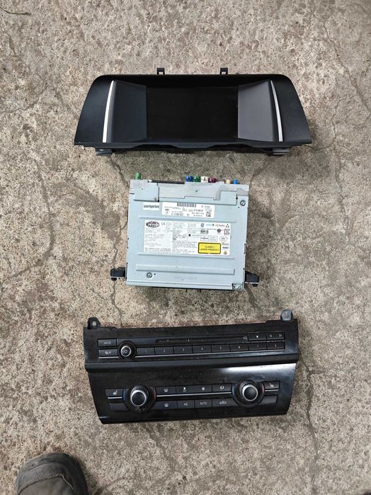 CIC медия BMW F10 F11 CD дисплей контролен панел