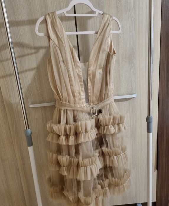 Официална рокля с тюл