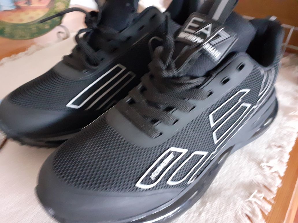 Adidasi Emporio Armani