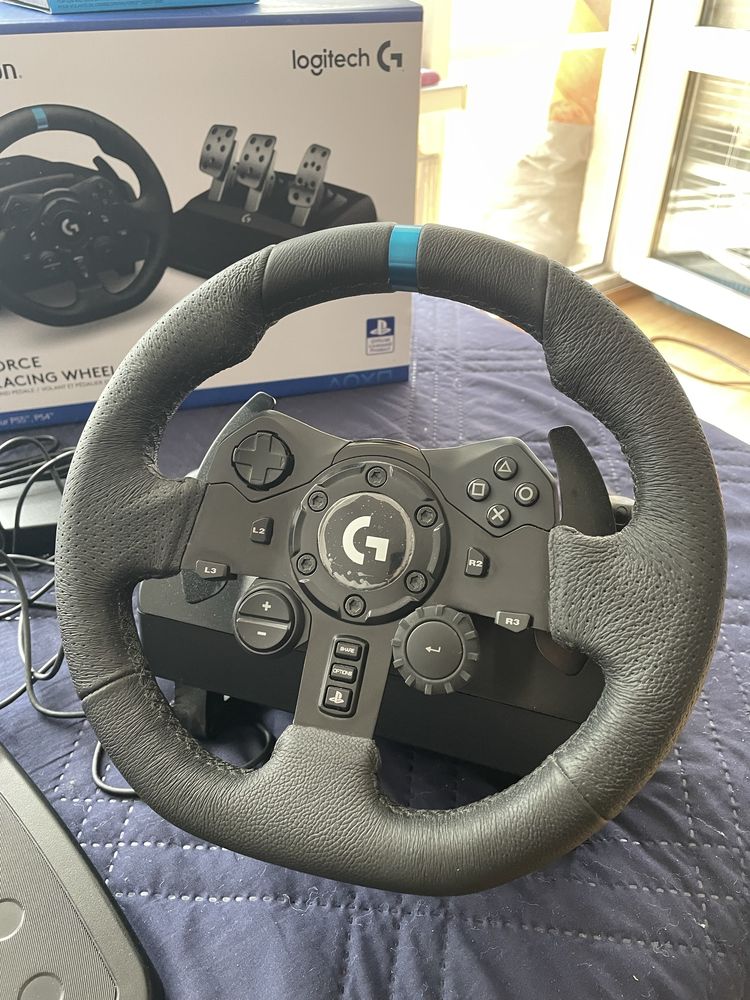 Волан G923 Racing Wheel and pedals