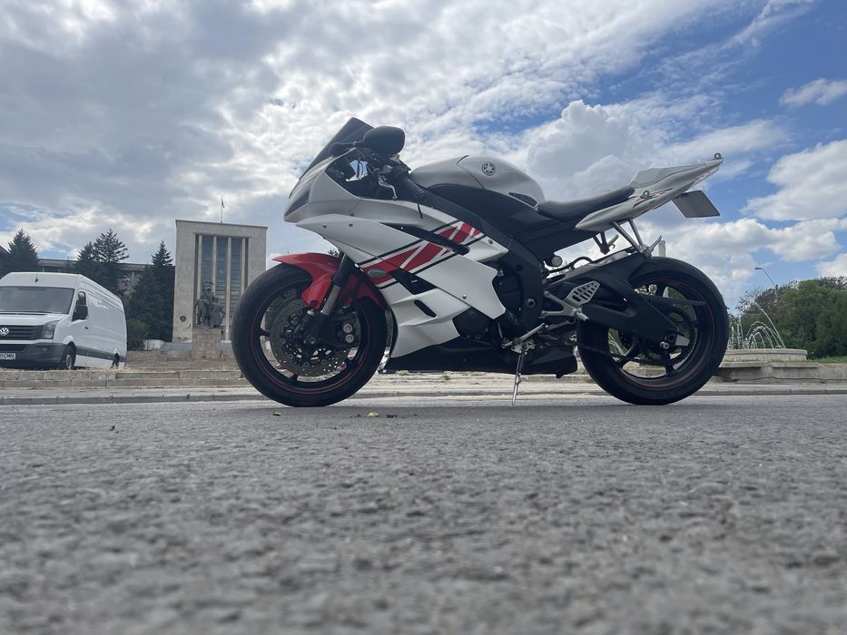 Yamaha YZF-R6 / RJ11 / an 2006