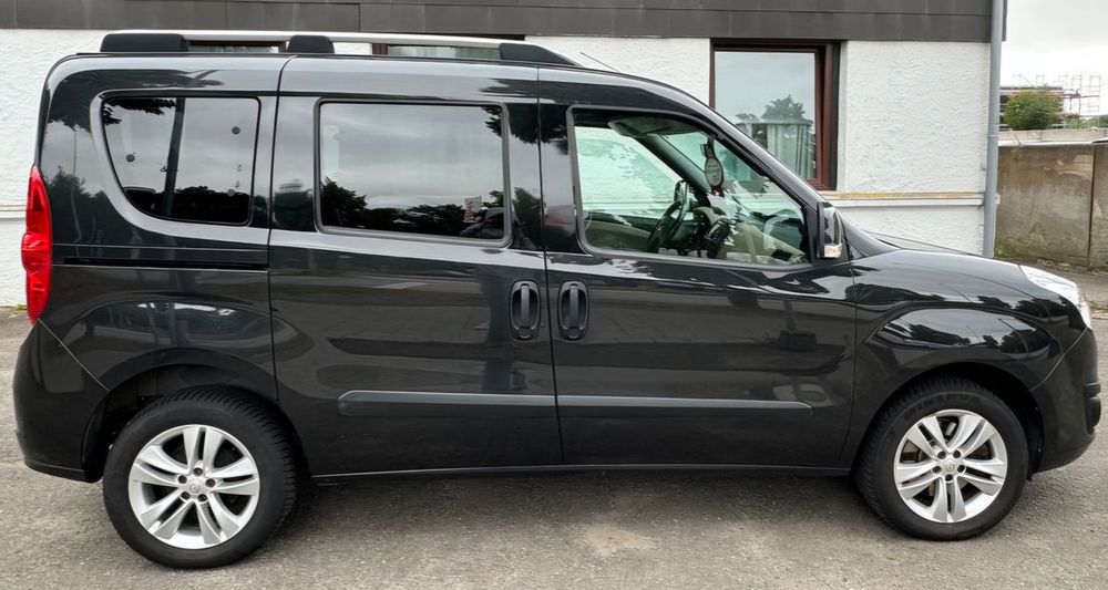 Dezmembrez piese Opel Combo D motor 2.0 cdti A20DT A20DTJ A20DTL