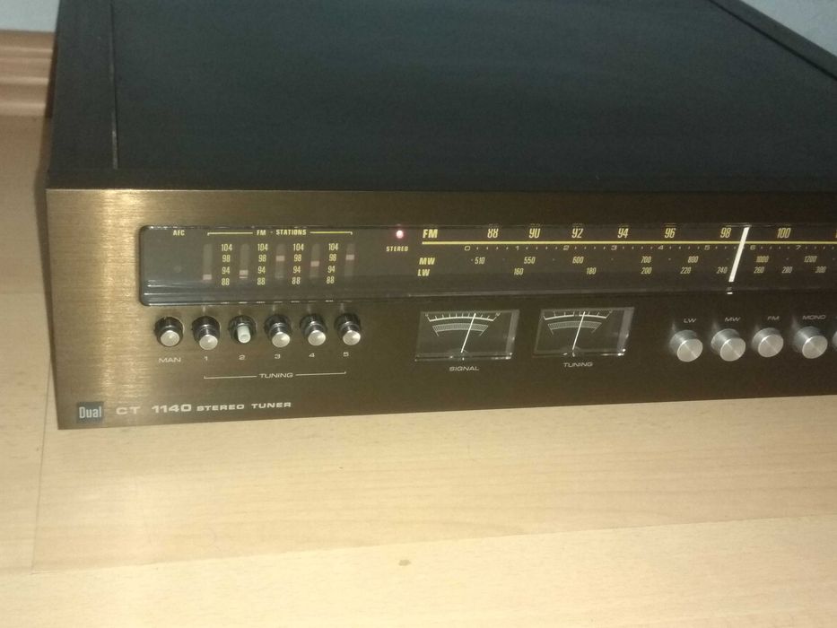 Колекционерски аналогов тунер Dual CT1140