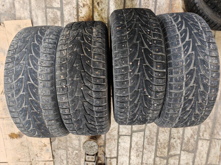 215/55/R17 Sailun, зимняя шипованная, комплект, состояние на фото