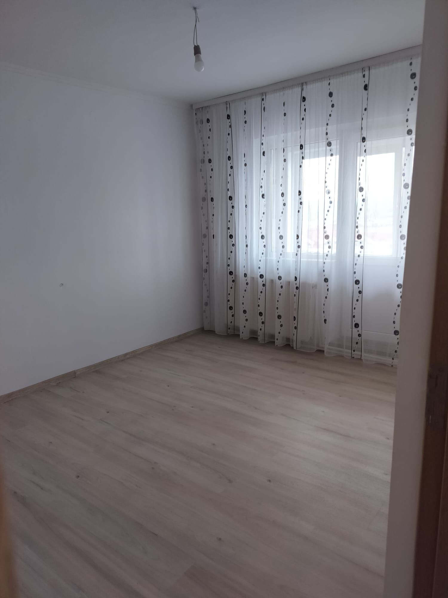 Proprietar vând garsoniera confort 1 Mioveni