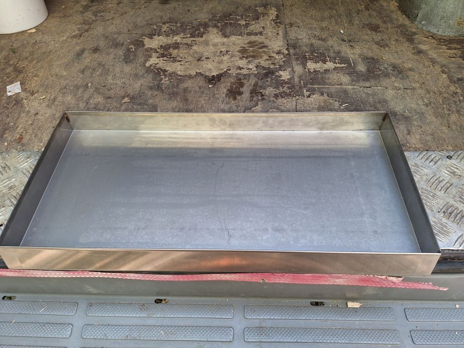 Tăvi de inox alimentar