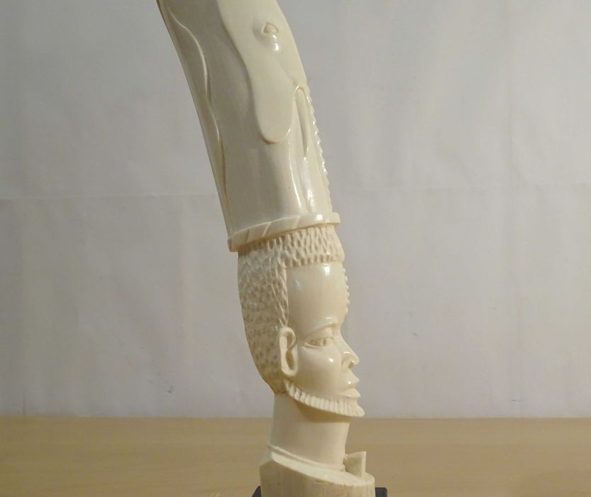Statueta africana veche tribala, sculptata manual - UNICAT