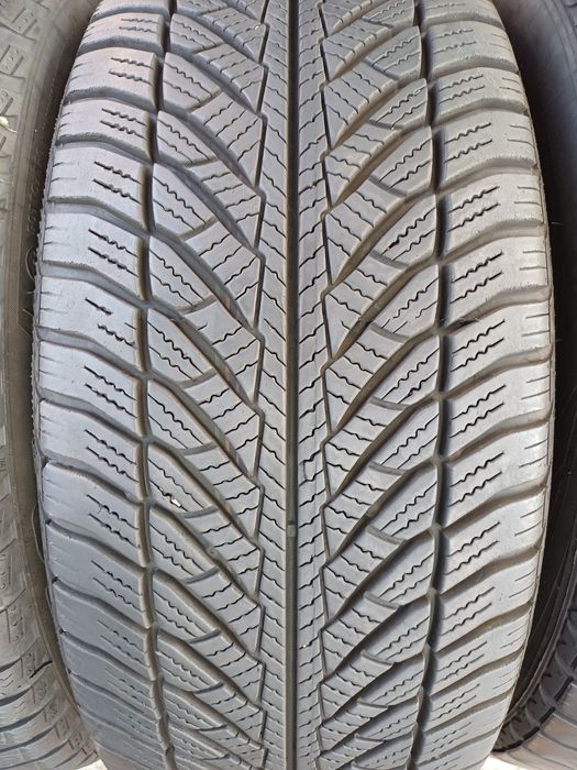 Vand 4 anvelope de iarna 245 45 r18 PIRELLI și GOODYEAR din 2022