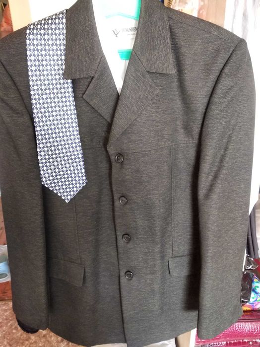 Пиджак мужской серокоричневый