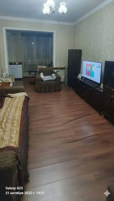 Юнусобод 11кв 2/3/4 Сотилади