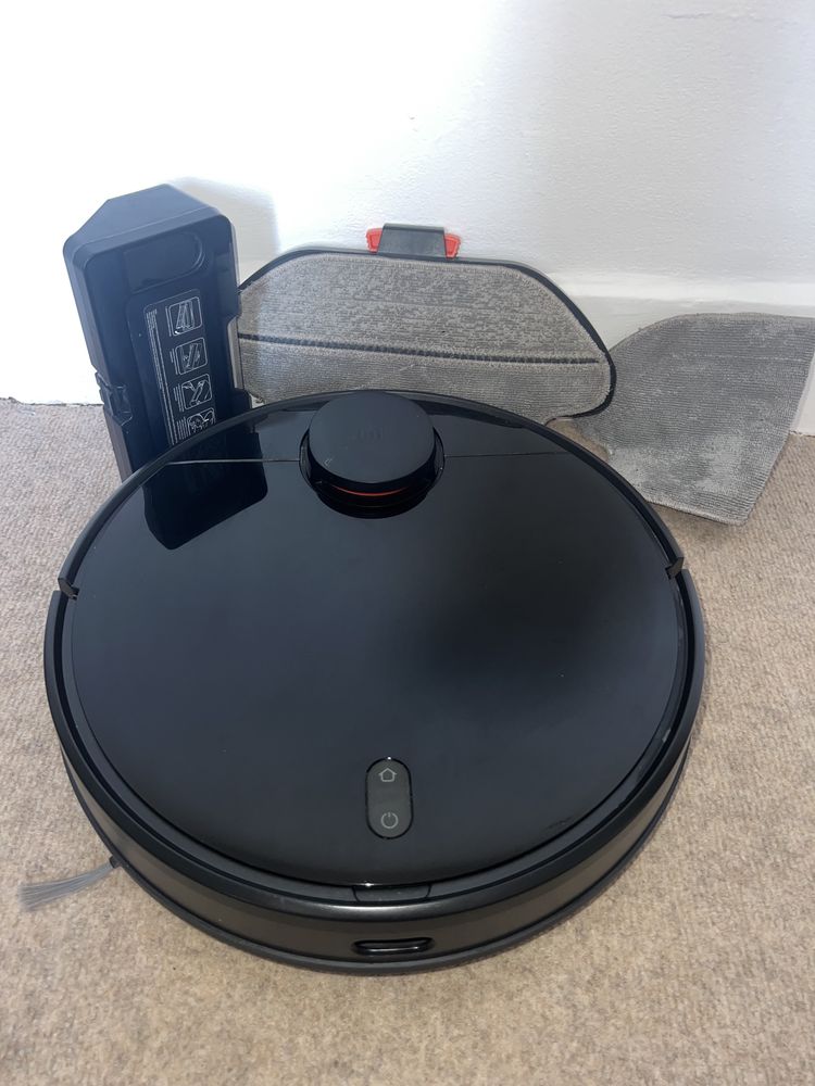 Xiaomi Mi Robot Vacuum-Mop Pro Прахосмукачка