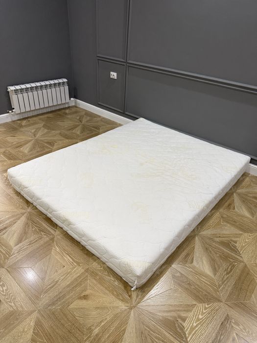 Отдам матрас в хорошем состоянии