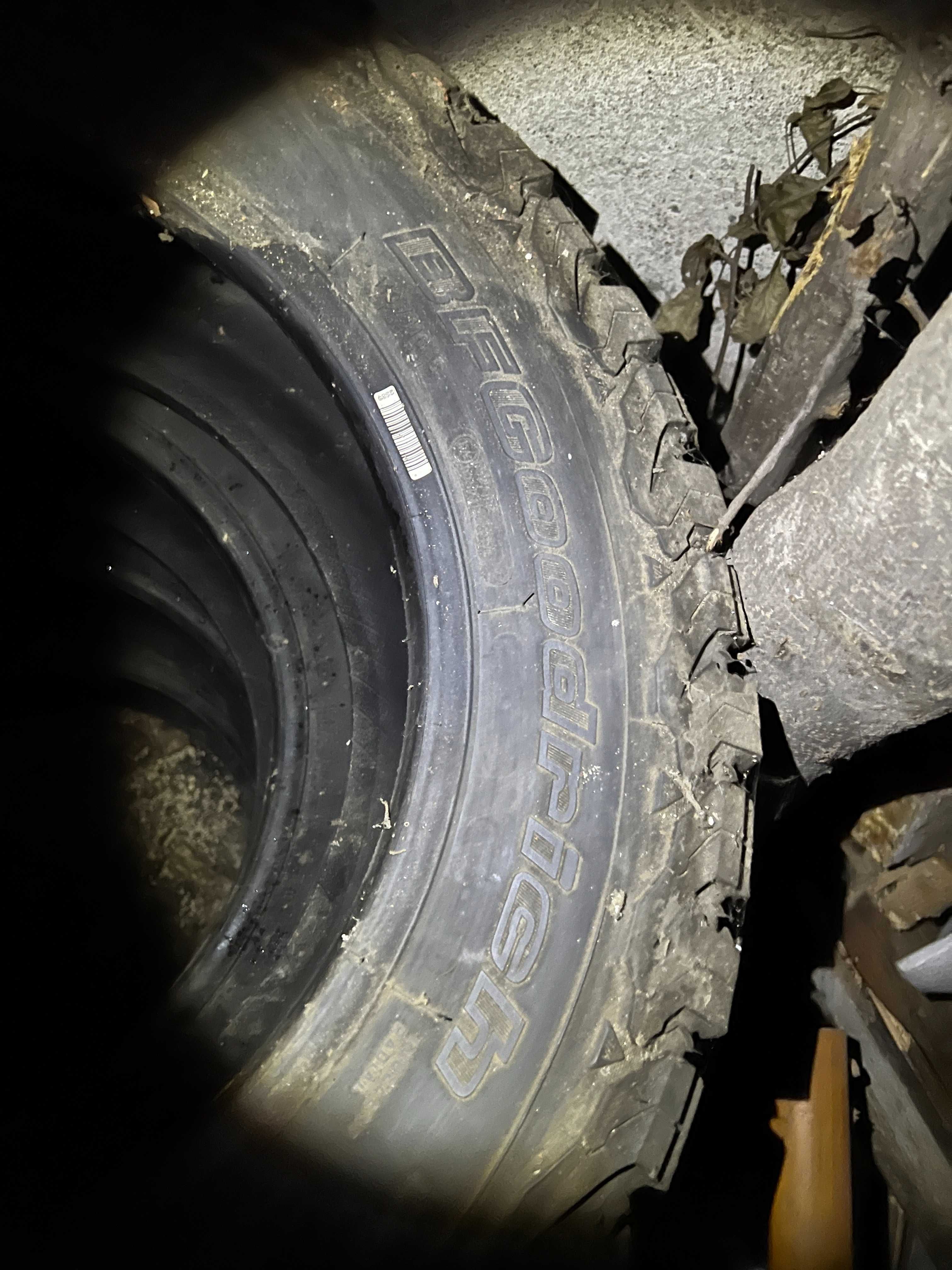 BF Goodrich 265/60 R18 - Anvelope teren KO2 , M+S