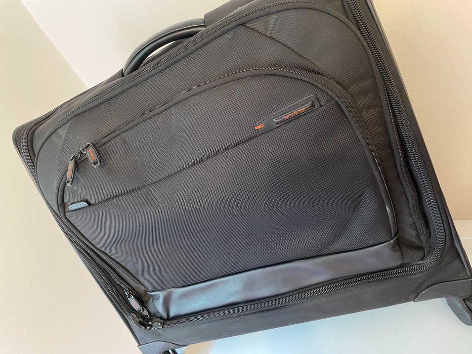 Valiza troler 4 roti SPINNER 360' Samsonite mare 55/45/25 negru FB