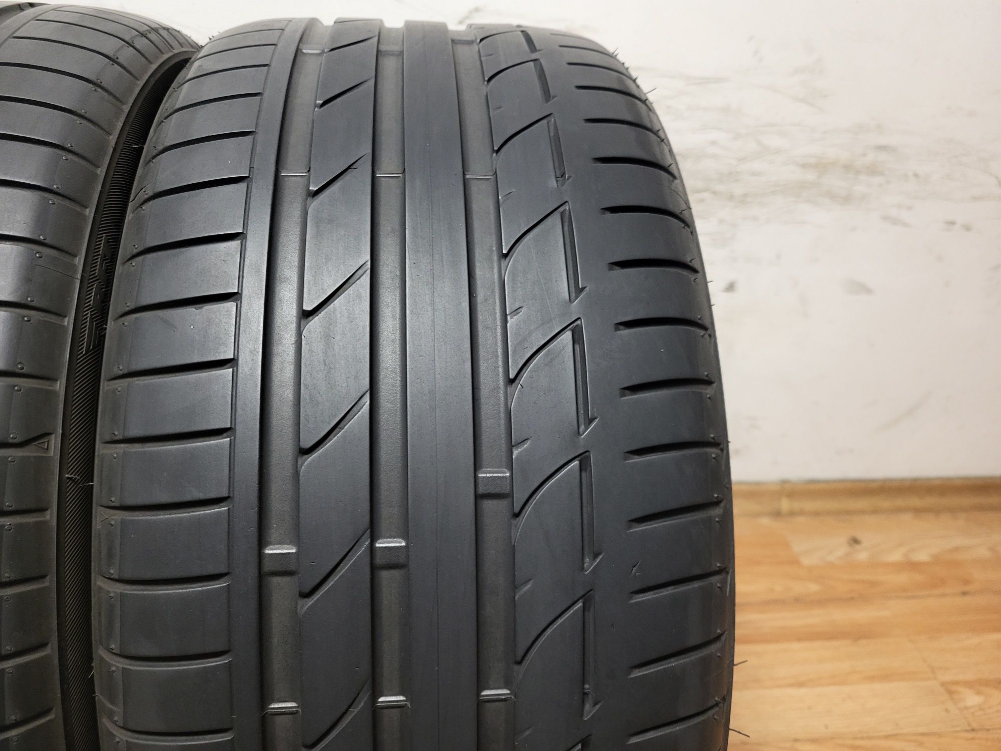 245/40/20 и 275/35/20 Bridgestone / пакет летни гуми