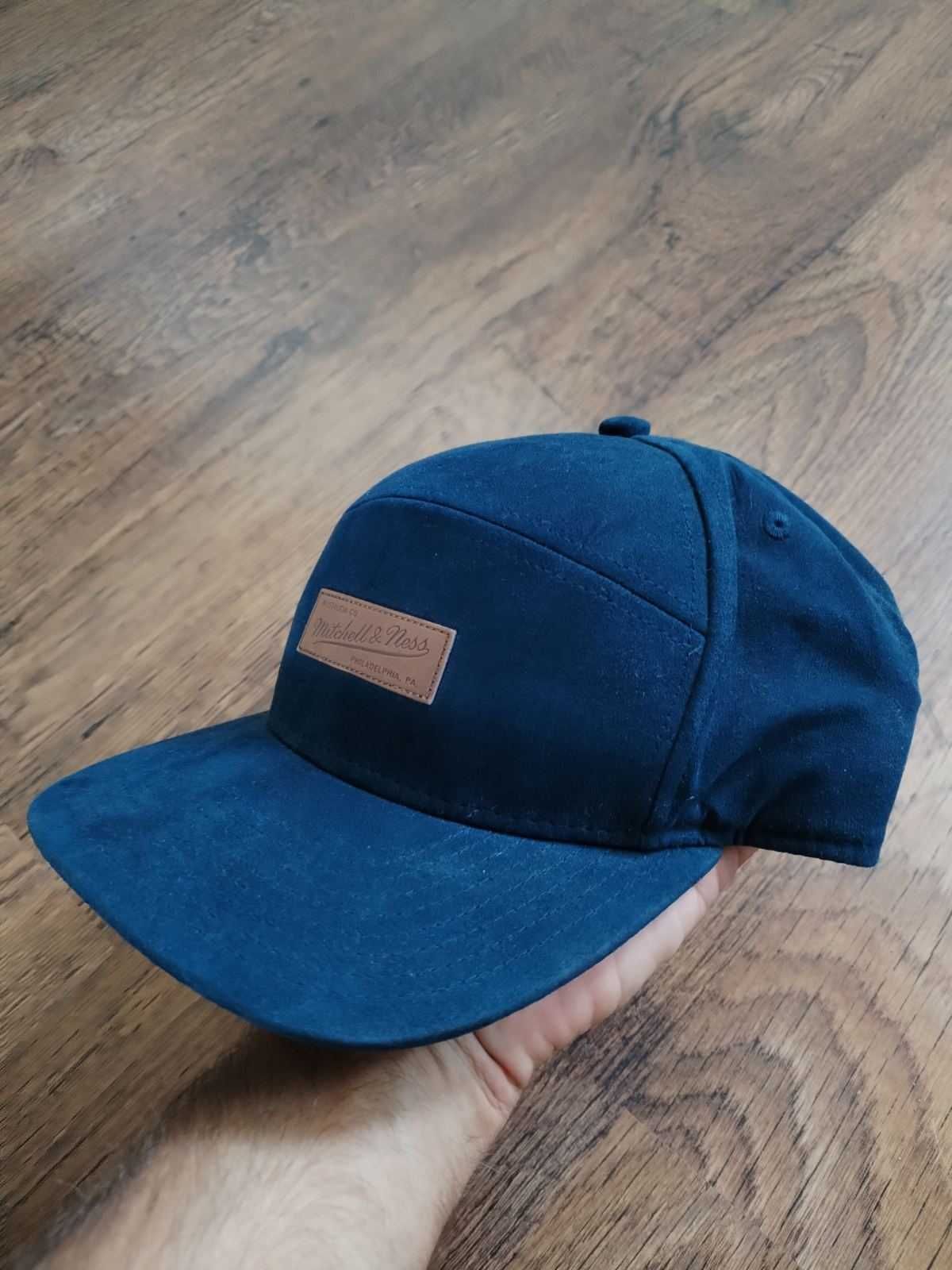 mitchell and ness - страхотна шапка