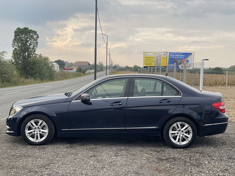 Mercedes-Benz C 220