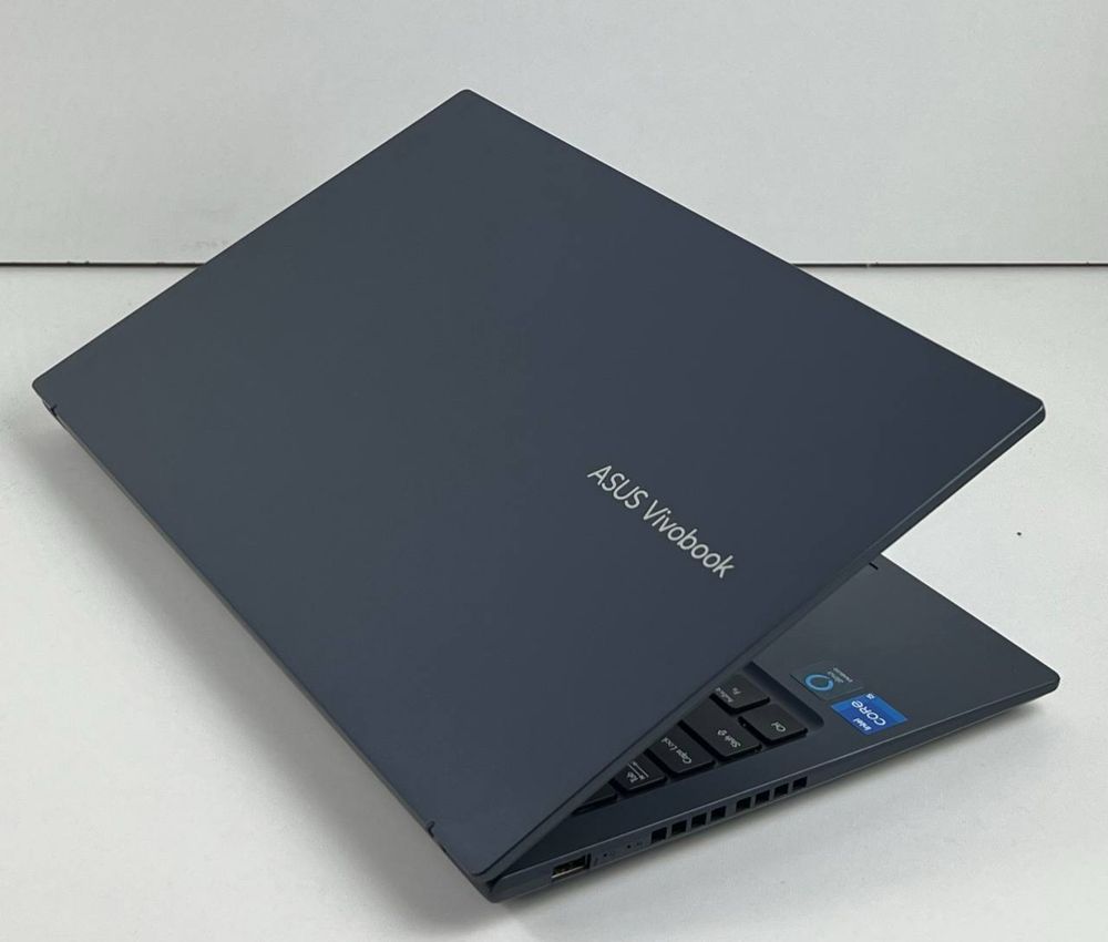 B/u Asus VivoBook Core i5 - 12500H. Juda ham Tiniq OLED ekran.