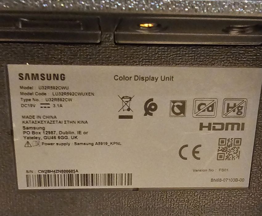Monitor Samsung 32” 4K UHD Curved – U32R592CW – stare foarte bună