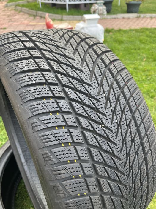 2бр 245/35/19 ЗИМНИ ГУМИ Goodyear Ultra Grip 23ДОТ НОВИ