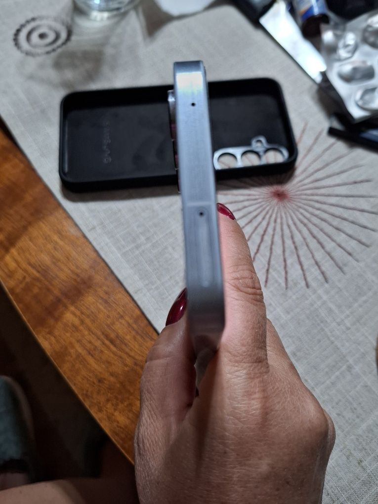 Samsung A55 почти нов