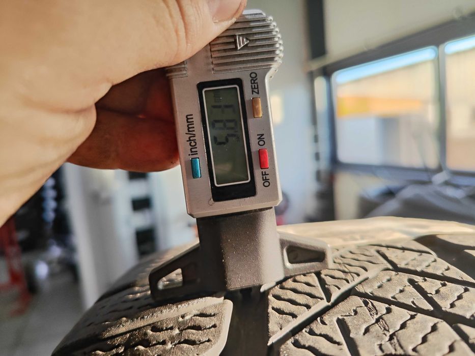 4бр. зимни гуми 225/45/18 Pirelli