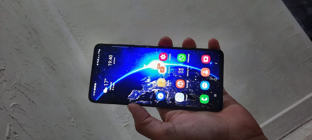 Продаётся Самсунг А51