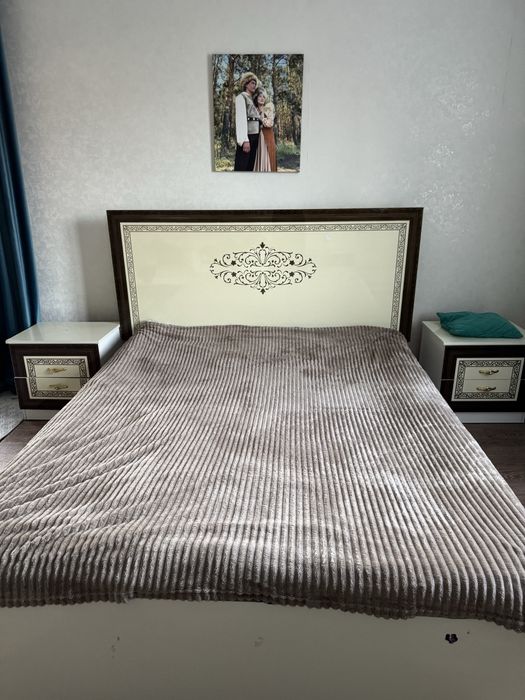 Продам спальный гарнитур !