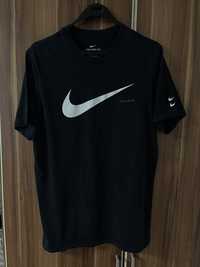 Tricou Nike swoosh M