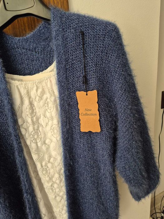 Cardigan albastru din material fin