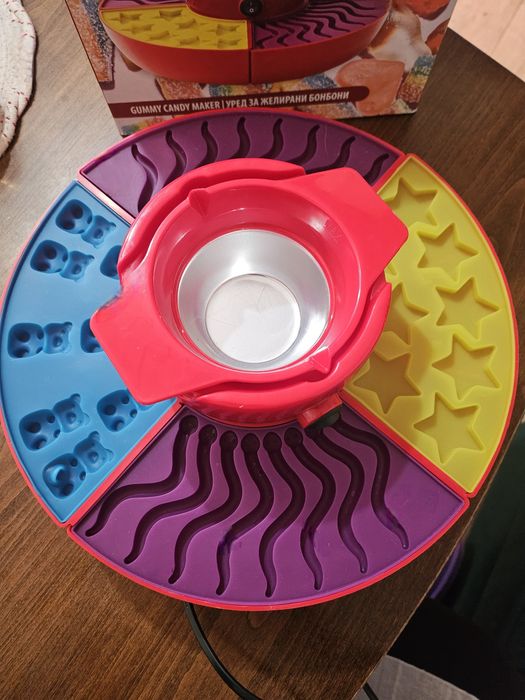 Машина за желирани и шоколадови бонбони