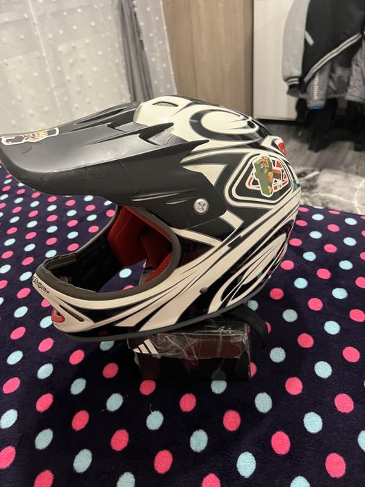 Casca Troy lee designs