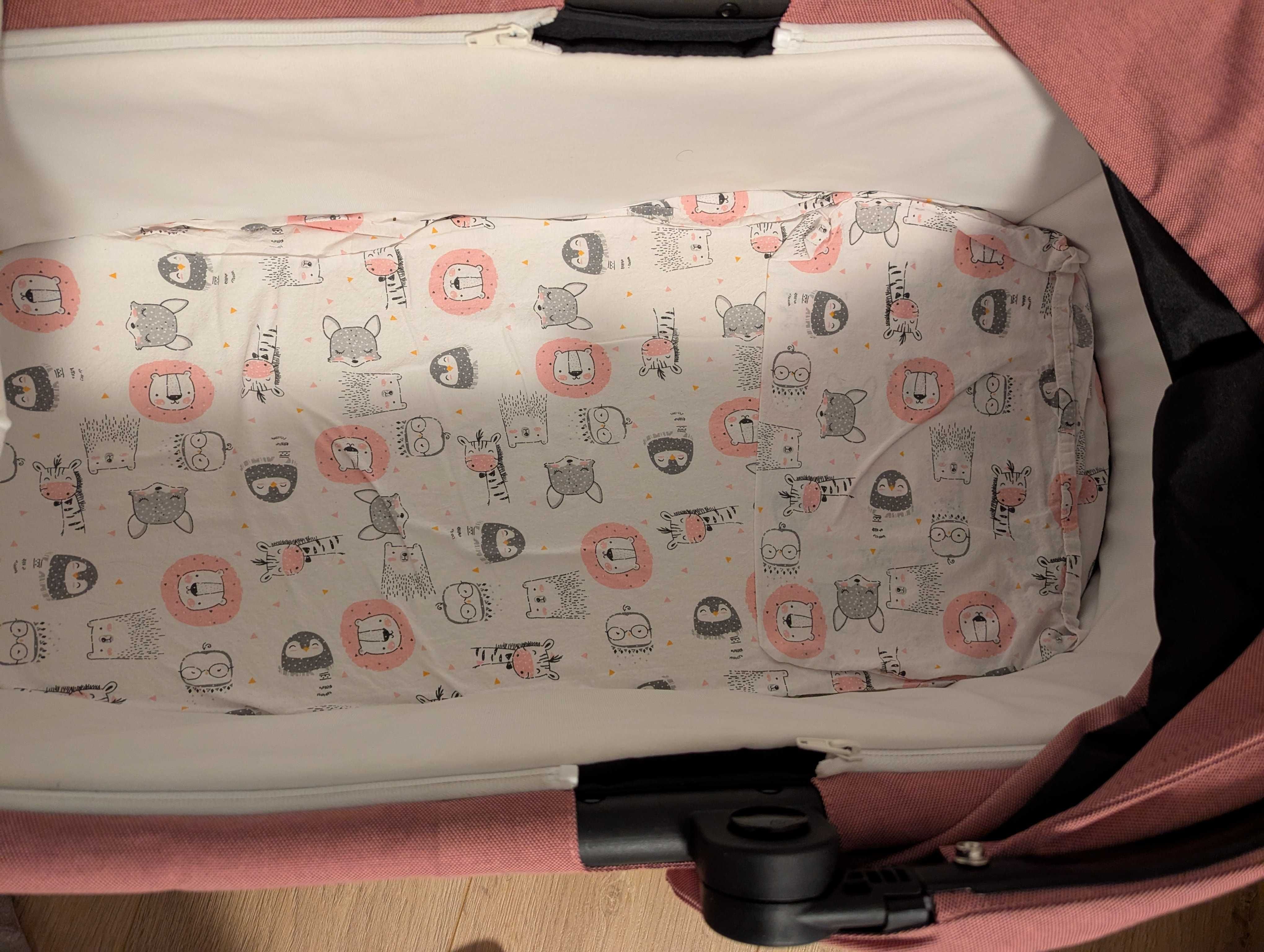 Cybex Magnolia pink кош за новородено