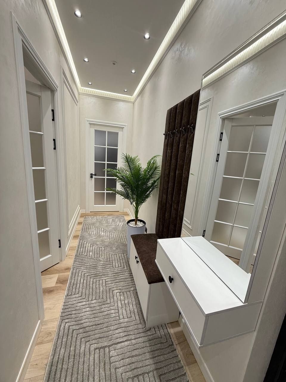 Продажа квартиры

Алмазарский район 
2/9/12. Новостройка 43кв.м 
ж.к
