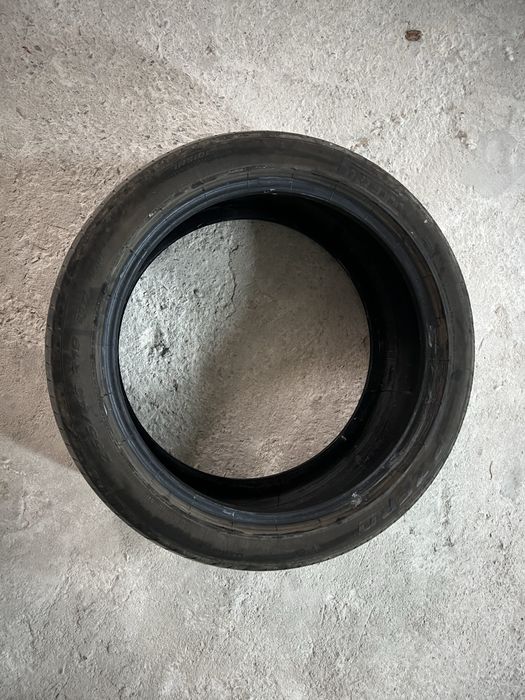Pirelli P zero 255/40/R19 96w Runflat