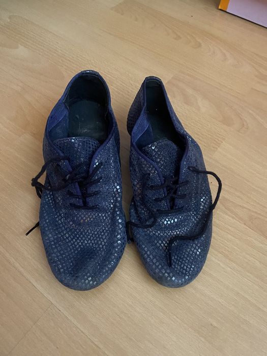 Pantofi dans sportiv antrenamente