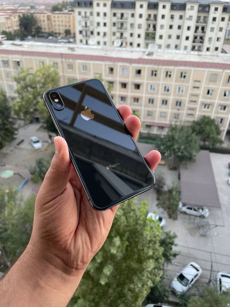 Iphone X  bekorchila tel qilib bezota qb otrmanglar