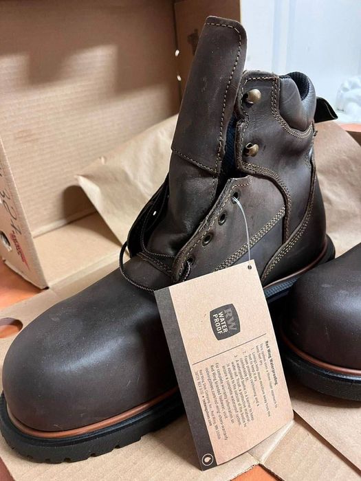 Спецодежды и обувь