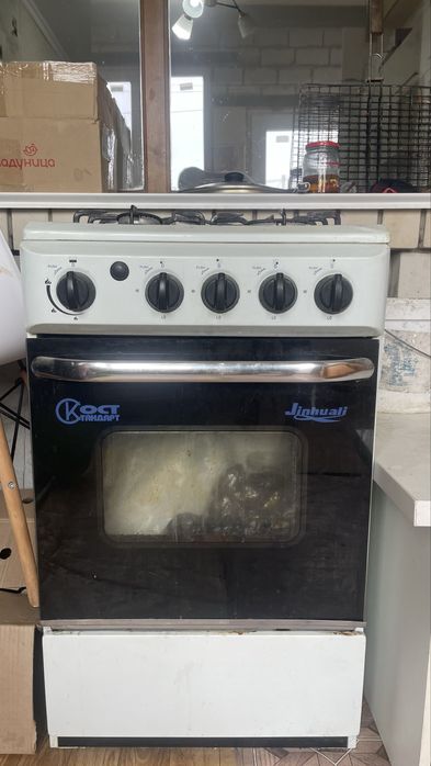 Продам газовую плиту