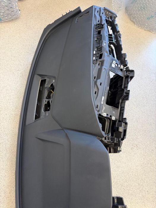 Plansa bord audi Q4 E-tron fz