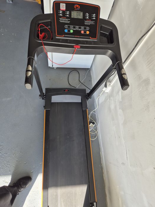 Banda de alergat BodyFit A1001 – ca nouă, nefolosită