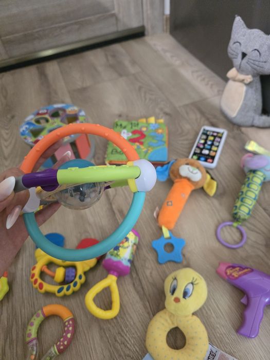 Lot jucării interactive