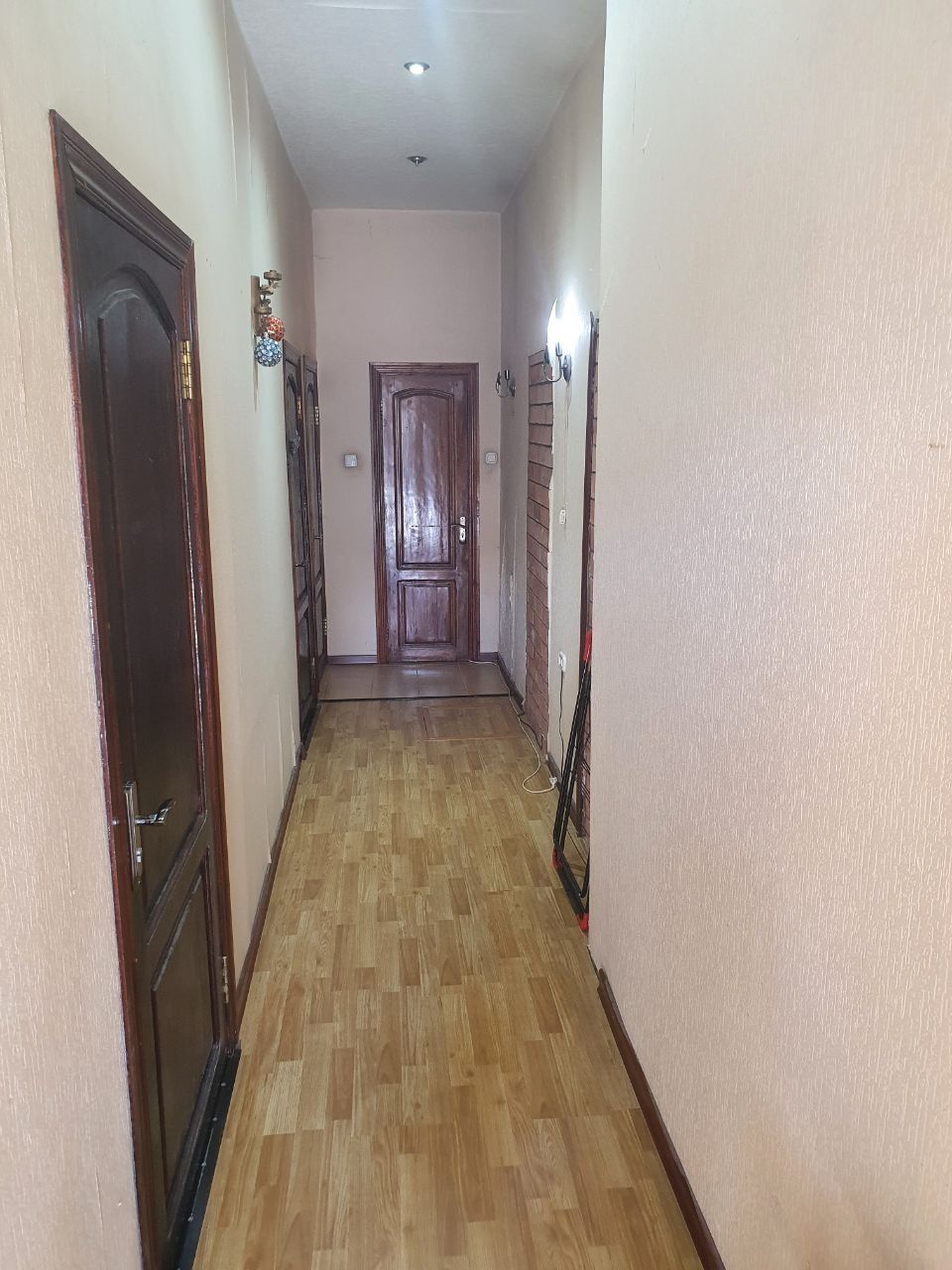 Аренда 2х комнатной квартиры. Этаж:1 Orueнтир: Pucoвый базар