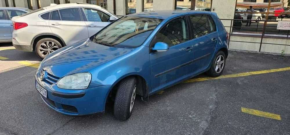Vand URGENT VW Golf 5 an 2006 stare buna de functionare 160000 km
